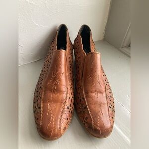 Pikolinos Romana Floral laser Cut Slip on Loafer Shoe Sz 39 Brown Brandy Leather